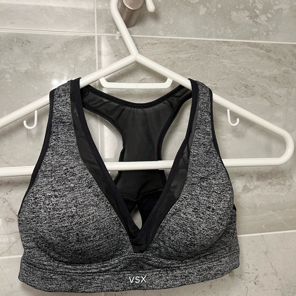 Victoria’s Secret VSX Gray Black Trim Racerback Sports Bra Women’s 34A
